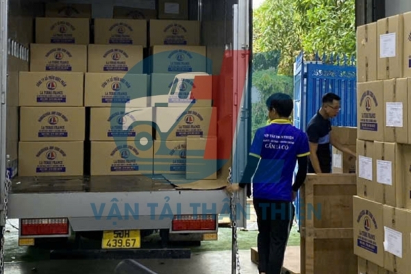 Vận chuyển hàng hóa bằng xe cẩu tại TP.HCM và lân cận