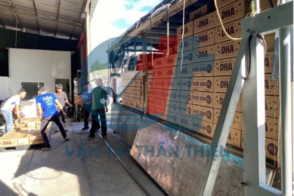 Vận chuyển hàng hóa nội thành ngoài giờ cao điểm TP.HCM 